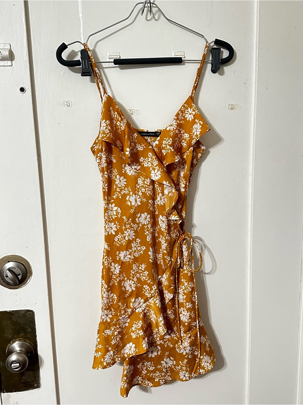 Abercrombie & Fitch Mustard Yellow Floral Wrap Mini Dress XS Petite